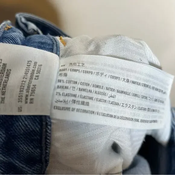 HOLLISTER ultra high rise dad jean size 26 short (3) distressed - Picture 4 of 5